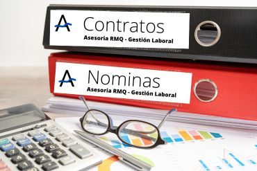 Carpetas de contratos y nóminas de Asesoría RMQ